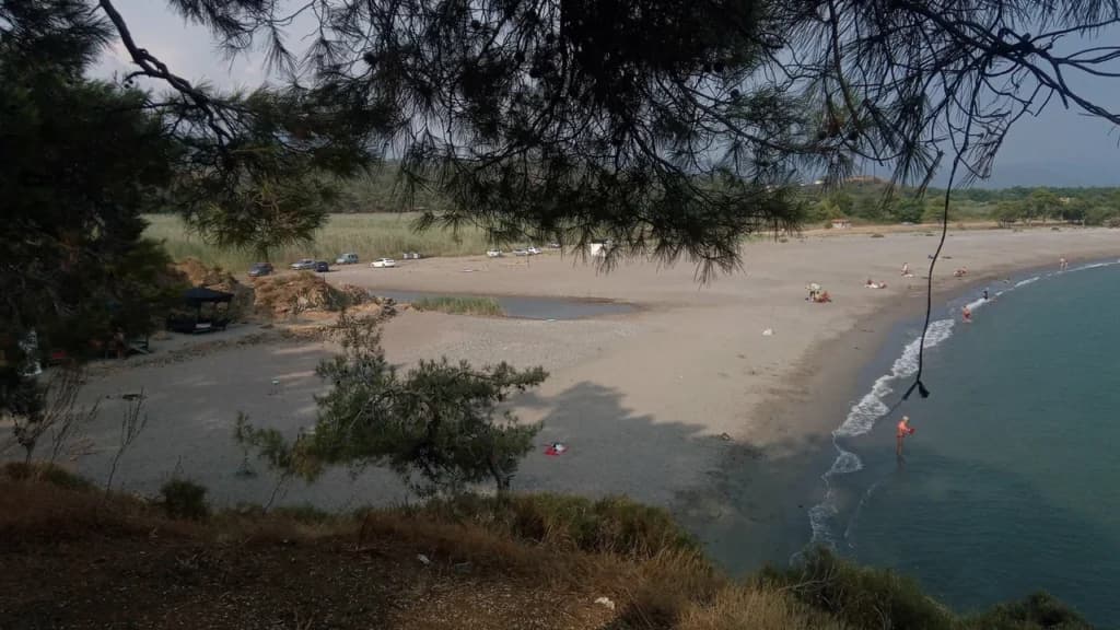 Karaot Beach (Yanıklar) in Fethiye – natural sandy shore and turtle nesting area